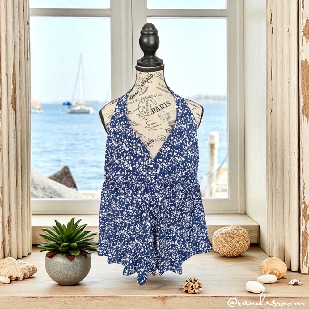 EUC Cazimi Women’s V-Neck Ruffle Blue and White Halter Tankini Swim Top SZ 18W